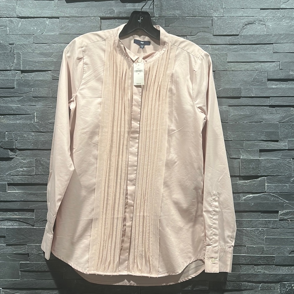 Gap Button Up Shirt